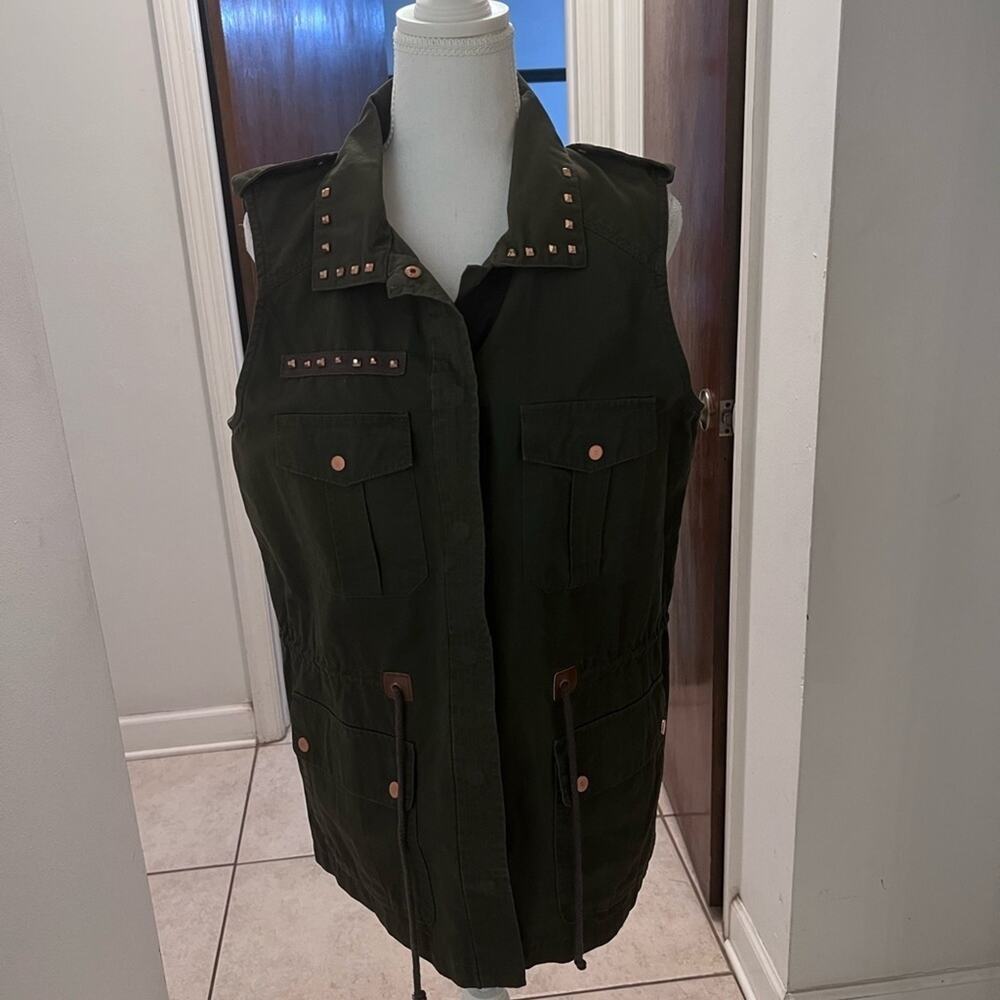 Mng by mango olive green metal studded button up vest size lg